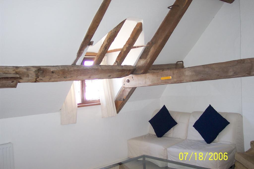 מלון צ'יפינג סודברי Rounceval House מראה חיצוני תמונה